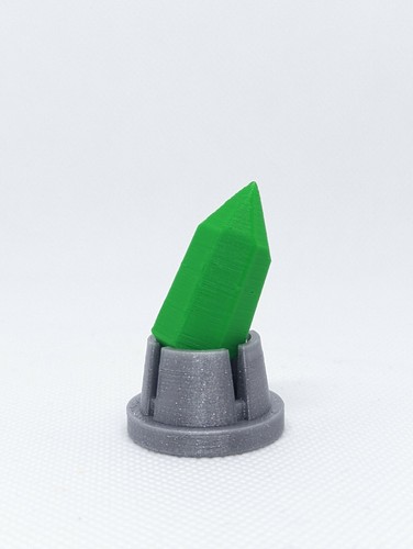 [WORKS] Disneys Galaxys Edge Savis Workshop Kyber Crystal Green Yoda Magic8 Ball - Picture 2 of 3