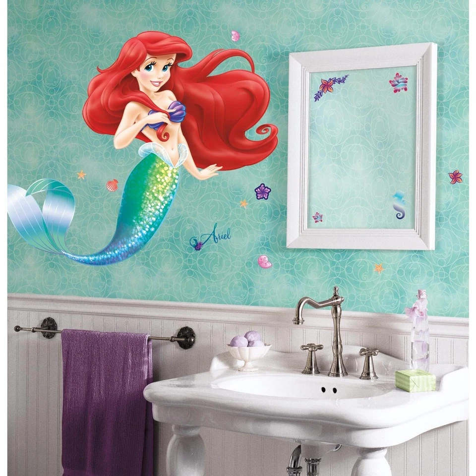 Calcomanías de pared gigantes RoomMates RMK2360GM La Sirenita Ariel pelar y pegar Foto 2 de 4