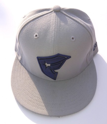 RARE Famous Stars And Straps SAMPLE New Era Fitted Hat Travis Barker Blink 182 - Picture 1 of 6