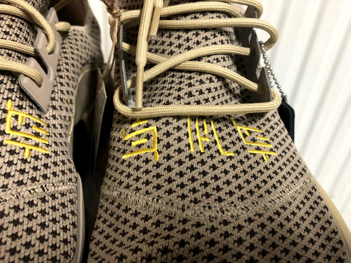 即発送可 アディダス ADIDAS ギャラクシー スニーカー 【 NMD R1 TRAIL GUARDIANS OF THE GALAXY GROOT TRACE KHAKI HAZY YELLOW CORE BLACK 】 靴 アディダス ADIDAS ギャラクシー スニーカー