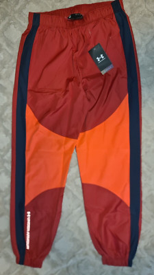 Under Armour Jogginghose Größe S Rush Woven Pant