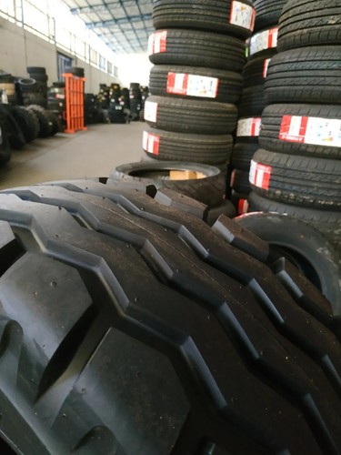 Pneumatici Speedways PK-303 per rimorchi agricoli 13.0/65-18 (16 Tele) - Foto 4 di 4