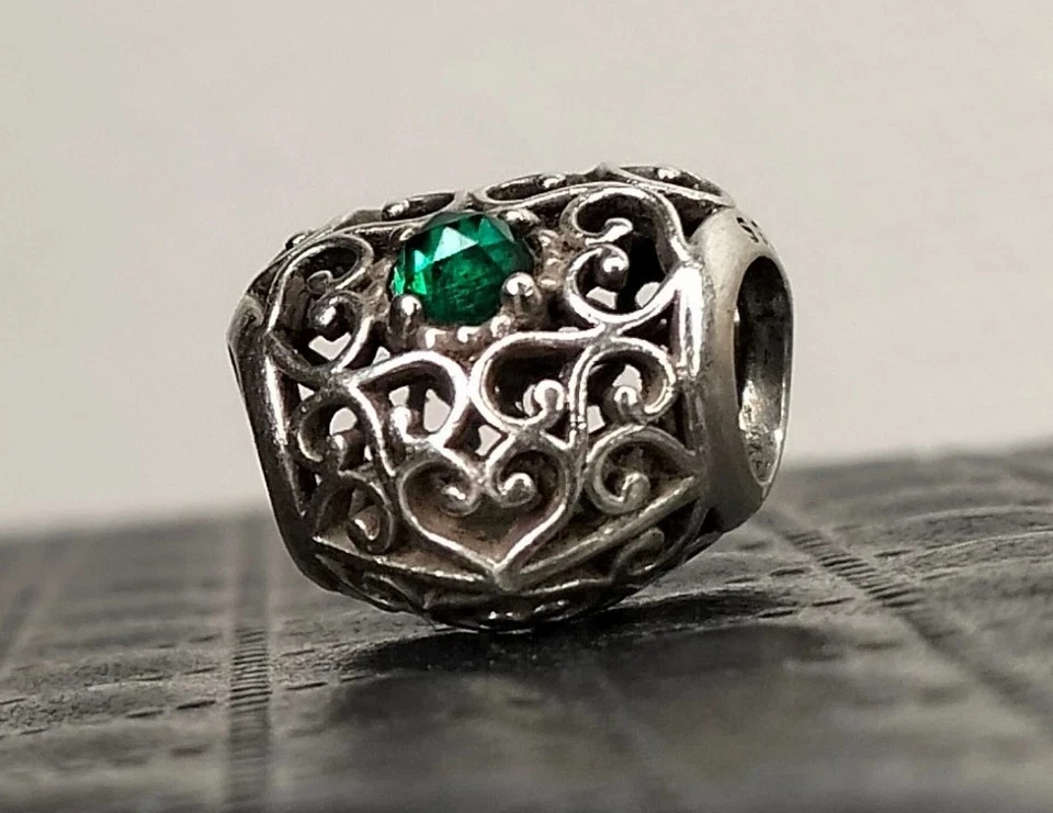 Beautiful Pandora May Green Signature Heart Birthstone Silver Charm 791784NRG - image 3 of 4