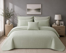 Wonderful Velvet 3 piece Quilt Set, King Size, Sage
