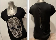 XS Guess Los Angeles Black Keyhole Open Back Black Graphic Tee