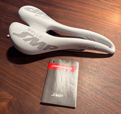 Selle SMP Fahrradsattel Lite 209 139 x 273mm Weiß CSS1279 Rennrad MTB *TOP*
