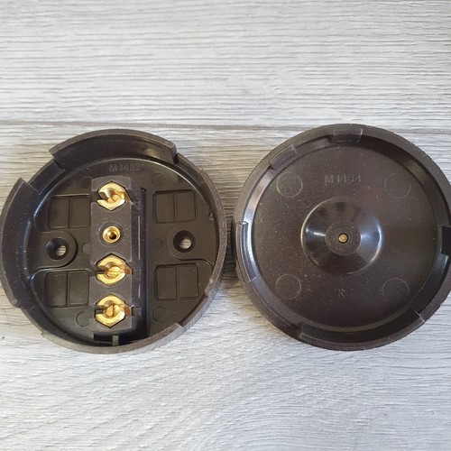 Vintage Anschlussdose Delta Made in England 30 Amp 250 Volt nur AC braun - Bild 2 von 3