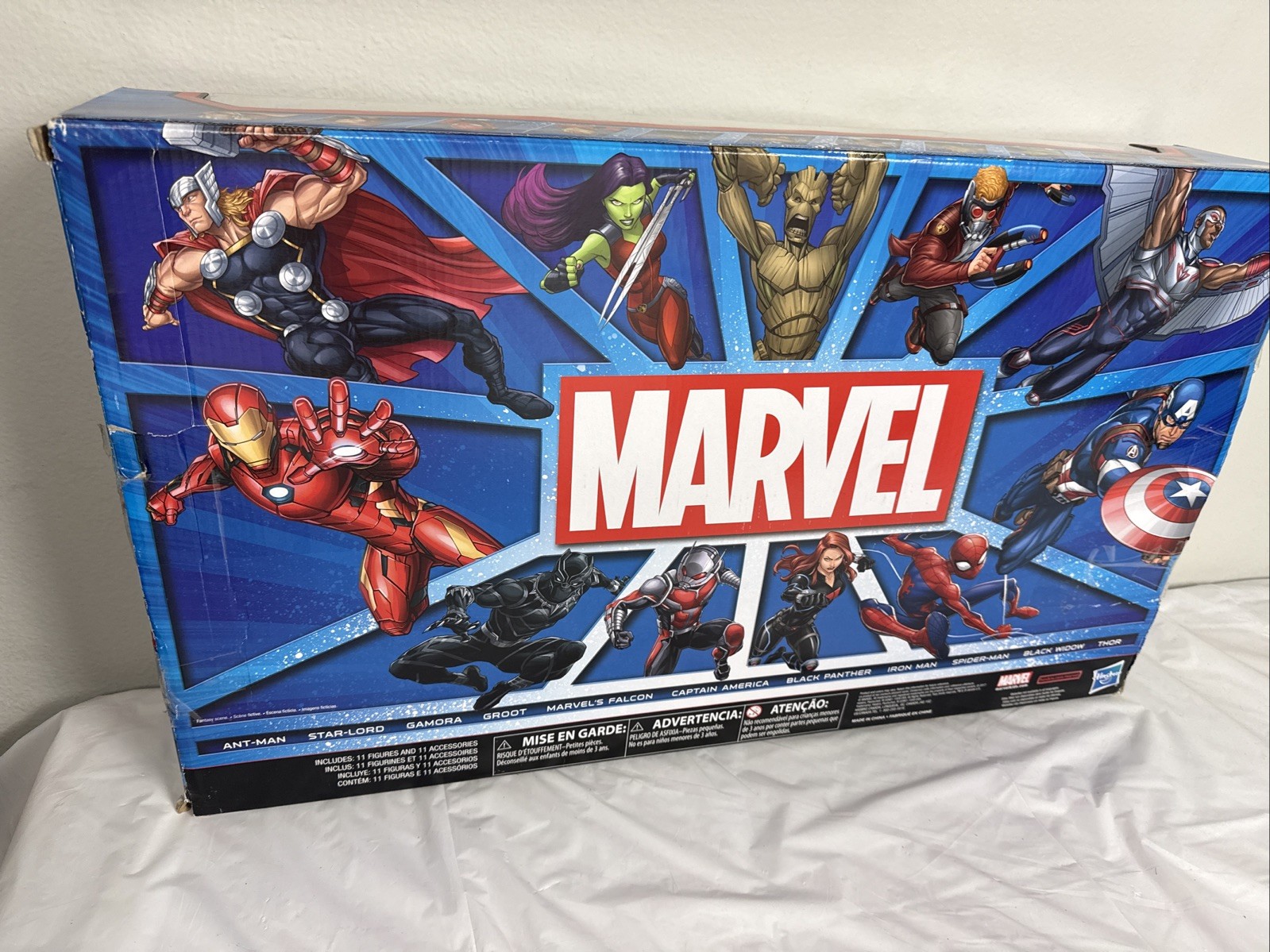 Marvel Studios Titan Hero Series 11 pack Mega collection Open Dmg Box