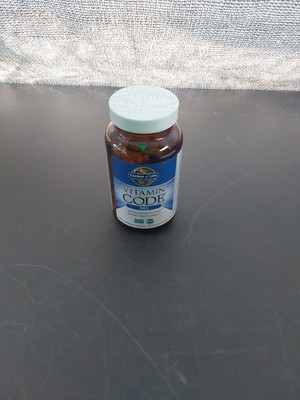 Garden of Life Vitamin Code Men Whole Food Multivitamin 120 Capsules Exp06/20026