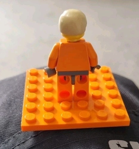 LEGO City Construction Worker Minifigure, Vintage Figure, Genuine Lego - Picture 3 of 3