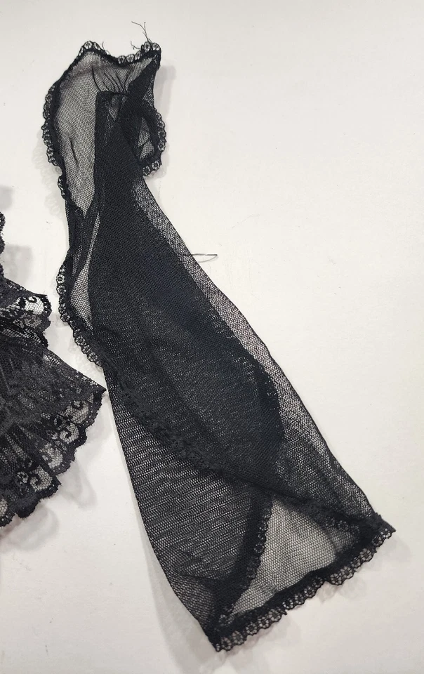 VESTIDO BARBIE E VÉU ESPANHA 2007 BONECAS DO MUNDO DEVEM COSTURAR EM ROUPAS DE BONECA - Imagem 4 de 4