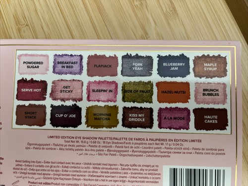 TWO FACED MAPLE SYRUP PANCAKES EYE SHADOW PALETTE 18 EXQUISITE SHADES LIMITED ED - Picture 4 of 7