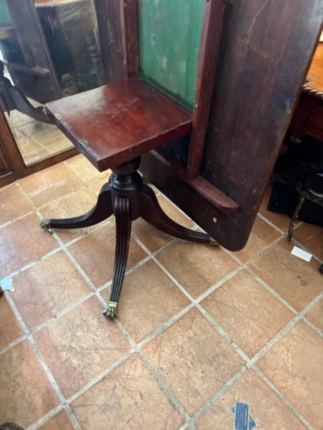 Mesa Pedestal Regencia Caoba Siglo XIX Foto 3 de 4