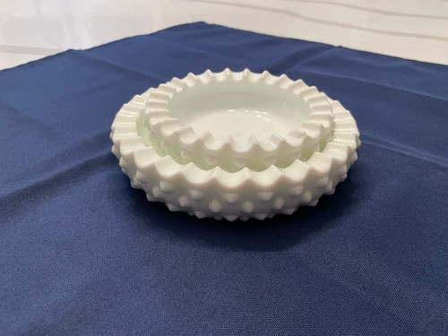 Hobnail Fenton Set of 2 Vintage Milk Glass Nesting Ash Trays - Picture 11 of 13