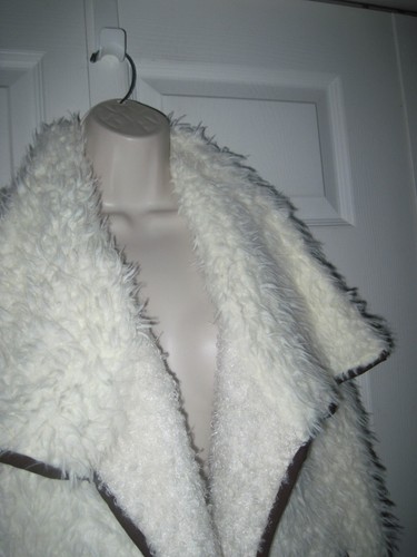 Plush Vest White Fluffy Faux Fur Brown Felt Fabric Trim Winter Women's Large - Picture 7 of 12