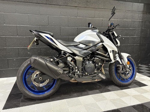 2020 20 SUZUKI GSX-S750 750 NAKED PETROL MANUAL EURO 4 (114 PS) - Picture 4 of 20