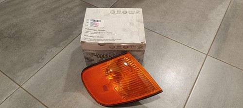 NUOVO indicatore di direzione destro arancione Audi 100 C4 US indicatore di direzione 4A0953050C - Foto 5 di 5