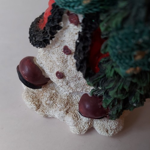 Estatuilla de muñeco de nieve con árbol resina 5" verde ondulante rojo blanco texturizado Navidad - Imagen 7 de 10