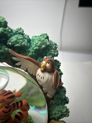 Winnie The Pooh Tigger Snow Globe rabbit garden piglet balloon stump Christopher - Picture 11 of 17