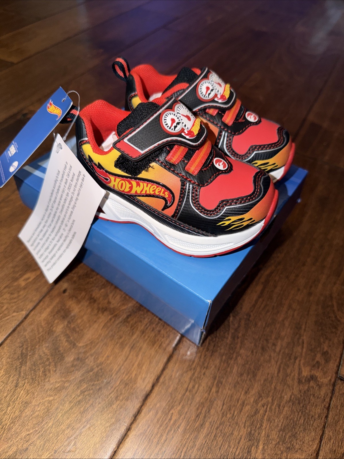 Toddler Light Up Boy 6 Sneakers Nwt New In Box