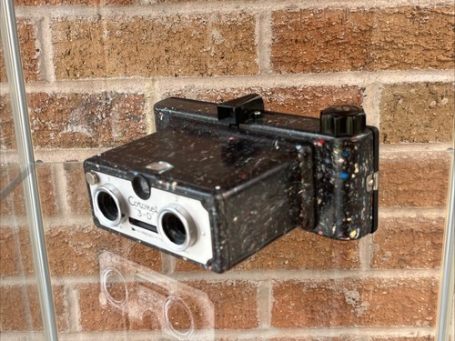 Appareil photo stéréoscopique 3D Coronet en bakélite mouchetée années 50 (052511CT)