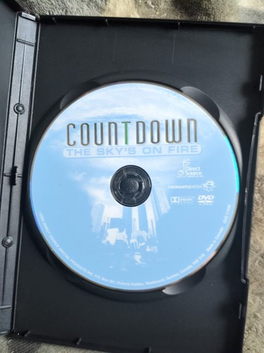 Used - The Great Los Angeles Earthquake / Countdown: The Sky's on Fire DVD - Picture 5 of 7