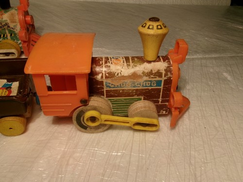 Vintage 1964 Fisher Price Magnetic Chug-Chug Train Wooden Train, Car & Caboose + - Picture 5 of 13