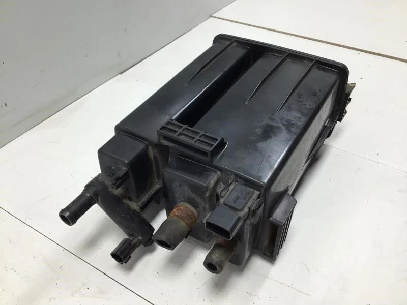 Bote de vapor de combustible Nissan Murano 2007 de fábrica Foto 3 de 4