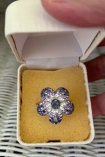 Graduated Flower Ring- Beautiful Purple Petals Shimmer Brand New