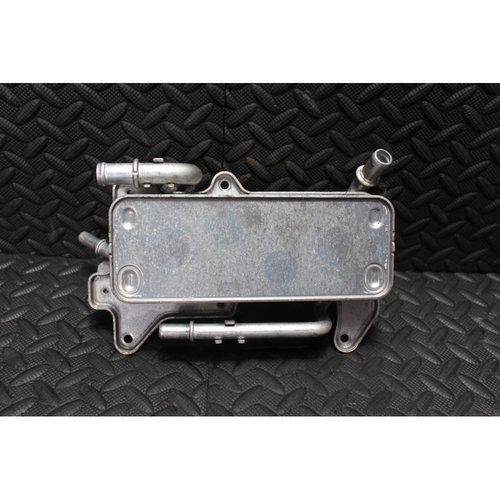4M0317021G Heat Exchanger Oil Radiator Audi Q8 (4MN)(2018 >) 3.0 TDI DHX - Picture 2 of 3