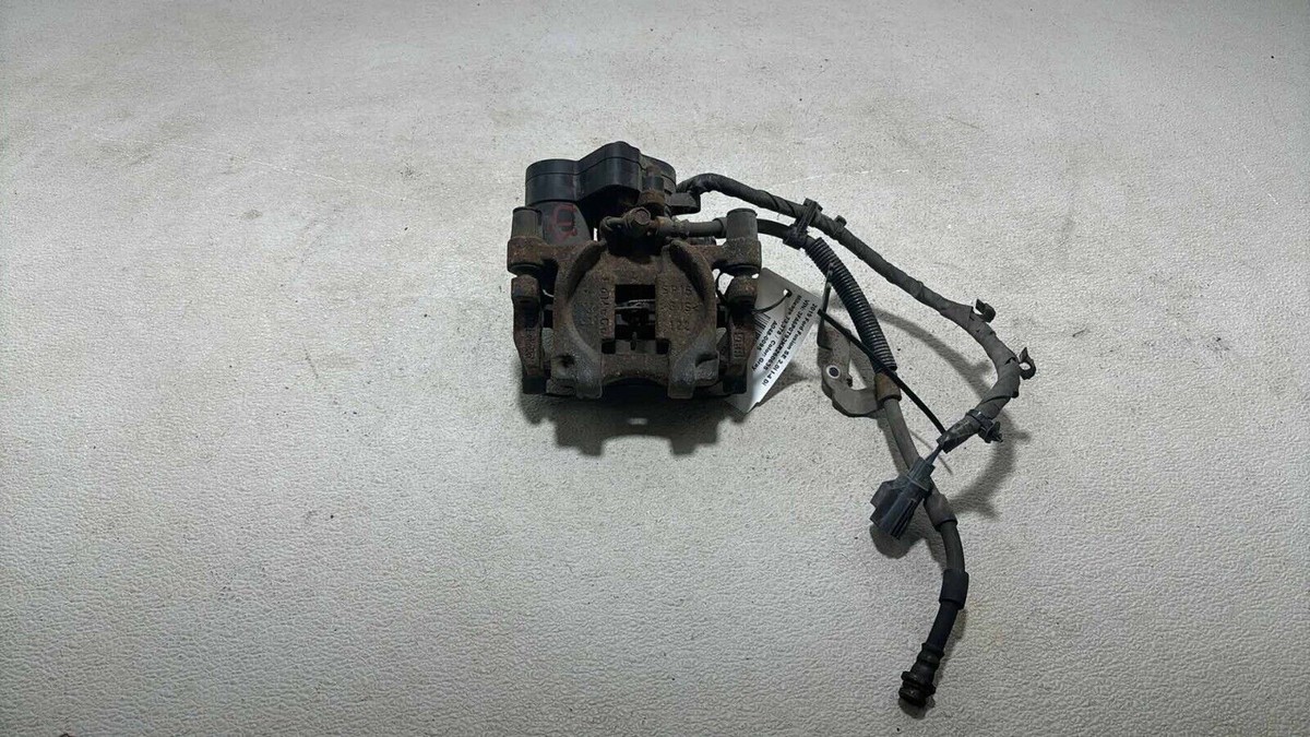 フー 2013-2018 Ford Fusion OEM Right Left Rear E Brake Caliper