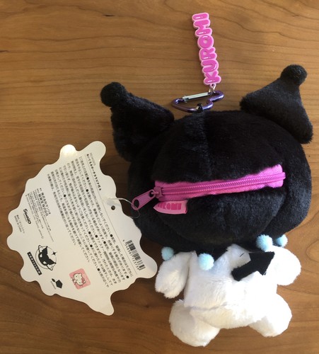 Sanrio Kuromi Plush Toy Pouch With Carabiner Heart - Picture 2 of 3