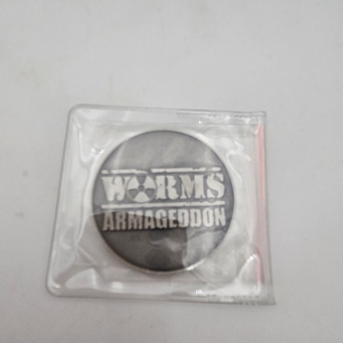 Póster y moneda Worms Armageddon 24" X 18" juegos de carrera limitada CE N64 Dreamcast - Imagen 4 de 5
