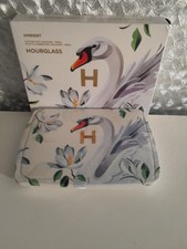 Hourglass Swan Palette Limited Edition Brandn...