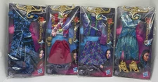 Lot of 4 Disney Descendants MAL  UMA  EVIE  CELIA Fashion Doll Outfit Clothing