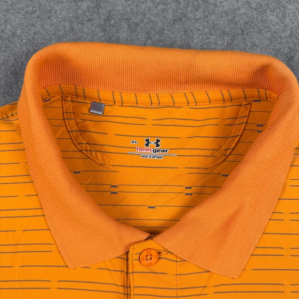 Camisa polo de golf TPC Las Vegas para hombre XL Under Armour naranja a rayas HeatGear RARA Foto 4 de 4