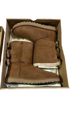 UGG Womans Boots W8: W Bailey Bow II Chestnut...