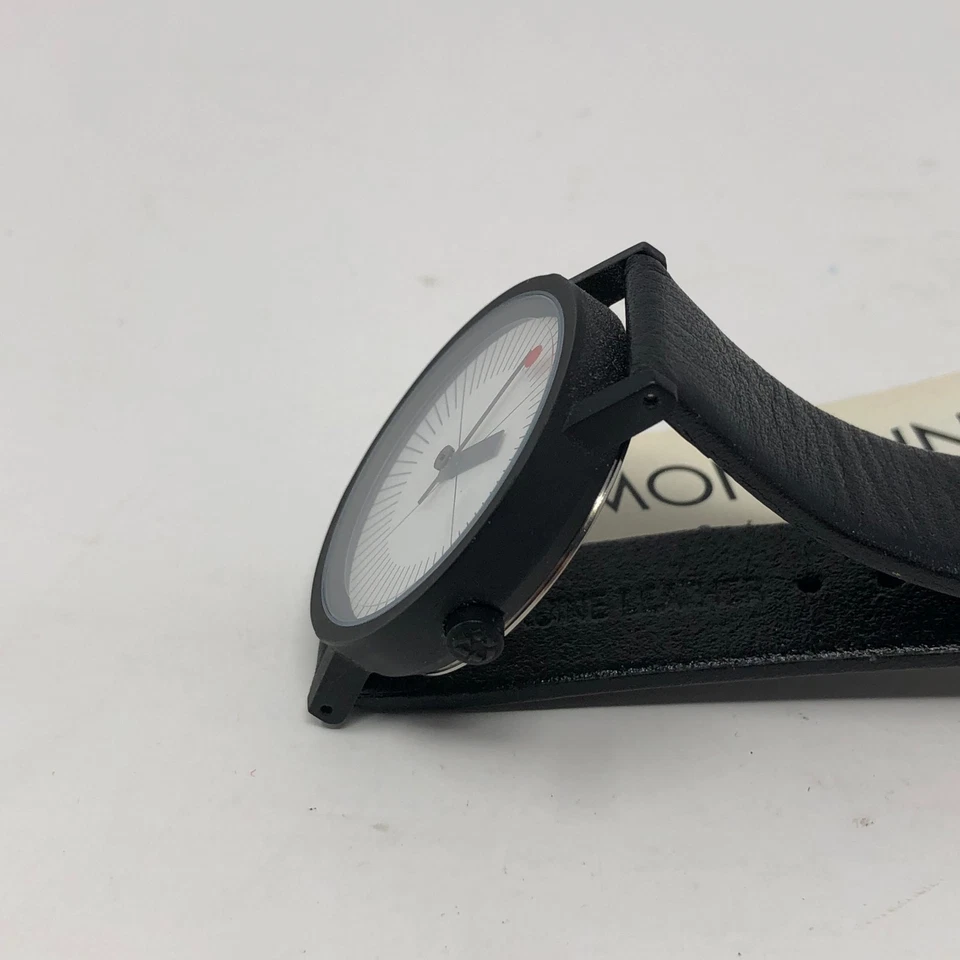 Relógio Mondaine SFMOMA Artista Mario Botta Mostrador Branco Unissex PVD NOVO BATT READ - Imagem 3 de 4