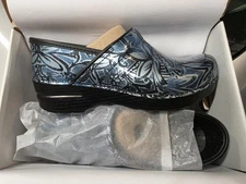 DANSKO Denim Floral Paten Leather Clogs Women's Size 8.5/9 EU 39
