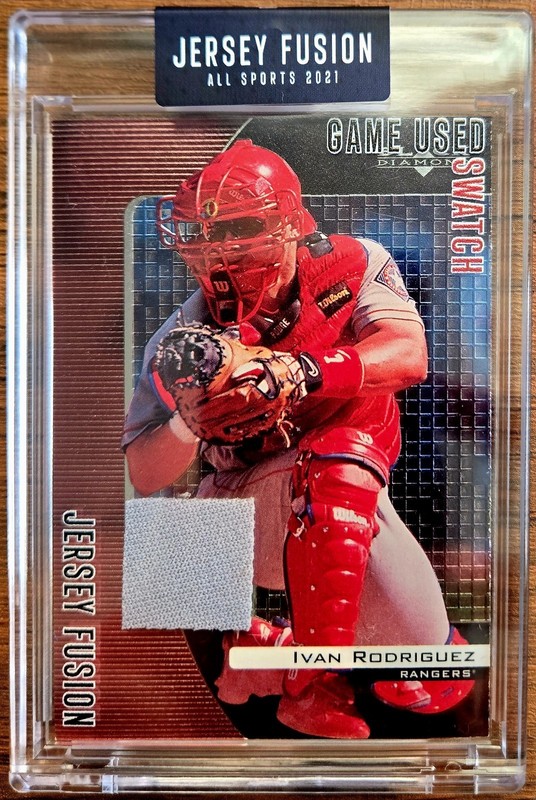 2021 Jersey Fusion 2000 UD Black Diamond Ivan Rodriguez 2004 Game Used Swatch