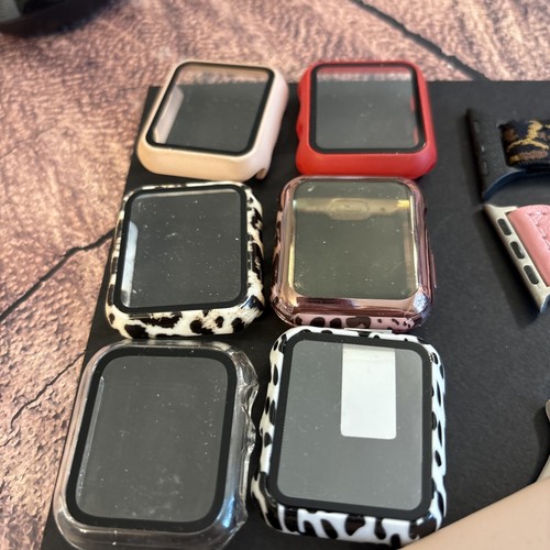 Apple Watch serii 3 (38 mm) z 9 paskami i 6 pokrowcami - Zdjęcie 3 z 5