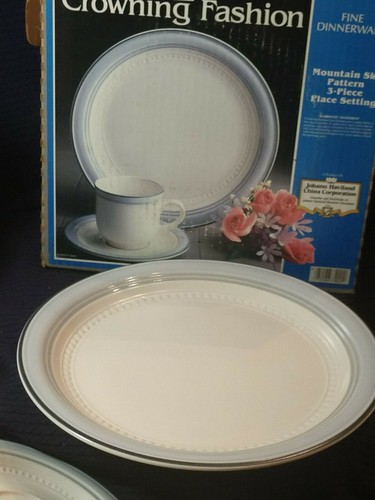 JOHANN HAVILAND MOUNTAIN SKY PATTERN 3 PIECE PLACE SETTING, DINNER PLATE/CUP&SAU - Picture 10 of 10