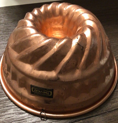 Vintage NEVCO Springform Angle Spiral Cake Mold Metal Baking Pan Mold - Picture 6 of 7