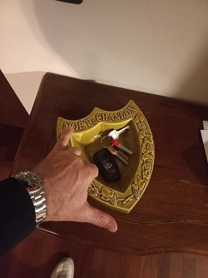 Picture 4 of 16