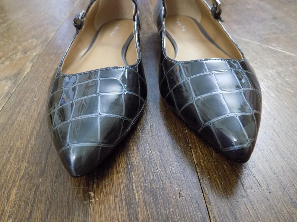 Calvin Klein Gracy Mary Jane Patente Cocodrilo Repujado Gris Oscuro Usado en Excelente Condición Talla 7 ¡ADORABLE!! Foto 3 de 4