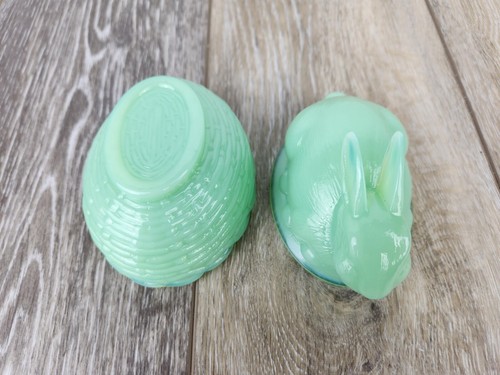 Jadeite Glass Bunny Rabbit on Nest Green Milk Glass Candy Trinket Dish with Lid - Picture 6 of 8