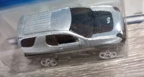 Hot Wheels 1999 Isuzu VehiCROSS 2000 First Editions Silber 16 von 36 #076 Neu - Bild 2 von 3