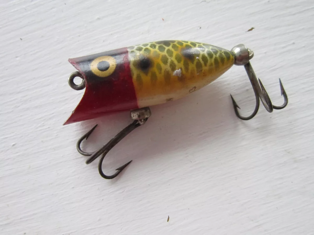 VINTAGE HEDDON TINY LUCKY 13 LURE