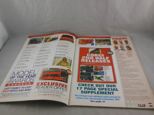 Model Collector July 2005 Corgi 2nd half releases, Model Fleet review Dorset - Imagen 2 de 3