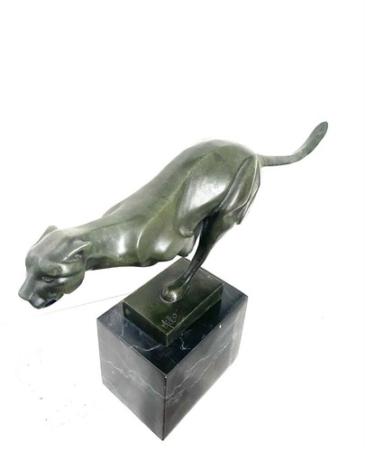 Bronzefigur- Raubkatze - Grünlich patiniert mit Signatur auf Marmorsockel - Bild 5 von 6